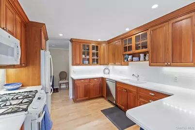 720 Milton Road #S1C, Rye, NY 10580 - Photo 4