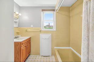 48-18 190th St, Fresh Meadows, NY 11365 - Photo 28