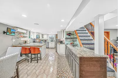 4818 190th Street, Fresh Meadows, NY 11365 - Photo 16