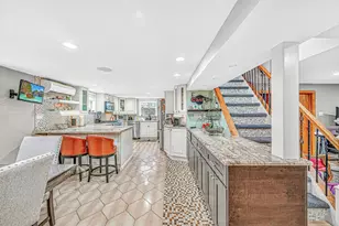 48-18 190th St, Fresh Meadows, NY 11365 - Photo 16