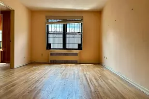 83-25 98th St, Woodhaven, NY 11421 - Photo 4