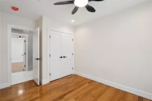 10 Locust St, Hicksville, NY 11801 - Photo 22