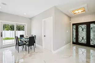 10 Locust St, Hicksville, NY 11801 - Photo 8