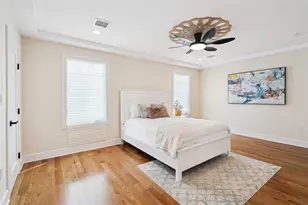 10 Locust St, Hicksville, NY 11801 - Photo 16