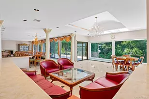 512 E Shore Rd, Great Neck, NY 11024 - Photo 18