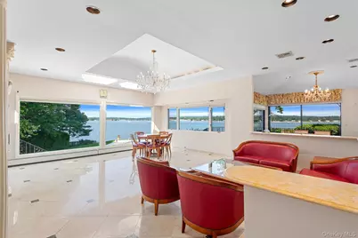 512 E Shore Road, Great Neck, NY 11024 - Photo 14