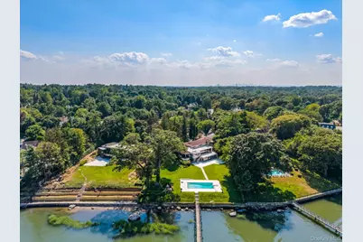 512 E Shore Road, Great Neck, NY 11024 - Photo 4