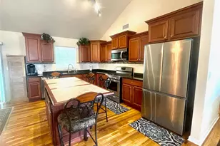 24 3rd St, Middletown, NY 10940 - Photo 6