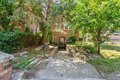 8702 188th Street, Jamaica, NY 11423 - Photo 30