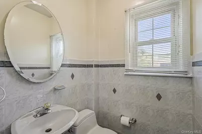 8702 188th Street, Jamaica, NY 11423 - Photo 14