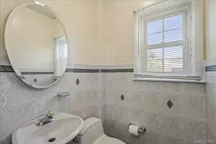 87-02 188th St, Jamaica, NY 11423 - Photo 14