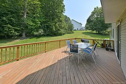 14 Roble Road, Suffern, NY 10901 - Photo 28