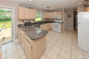 14 Roble Rd, Suffern, NY 10901 - Photo 12