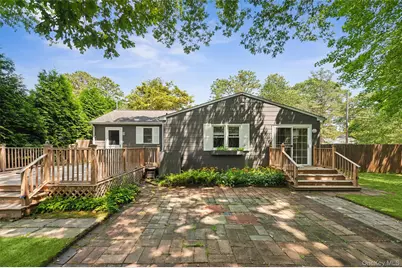 4 E End Avenue, East Quogue, NY 11942 - Photo 4