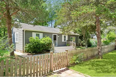 4 E End Avenue, East Quogue, NY 11942 - Photo 16