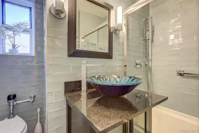 64-85 Saunders Street #D3, Rego Park, NY 11375 - Photo 32