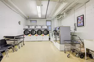 64-85 Saunders St, Rego Park, NY 11375 - Photo 34