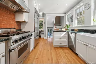 31 Emerson Road, Larchmont, NY 10538 - Photo 10