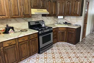 12-25 119th St, College Point, NY 11356 - Photo 16