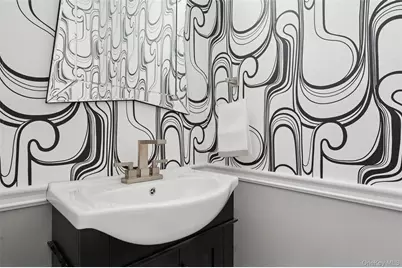 2 Willowood Court, Westhampton, NY 11977 - Photo 10