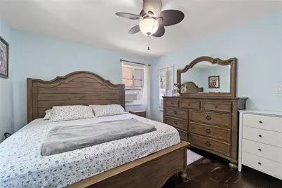 220-06 Stronghurst Avenue #Lower, Queens Village, NY 11427 - Photo 6