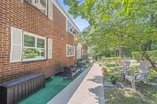 220-06 Stronghurst Ave, Queens Village, NY 11427 - Photo 18