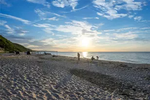 1 Dolphin Way, Riverhead, NY 11901 - Photo 32