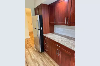 250 W Merrick Road #2R, Freeport, NY 11520 - Photo 2