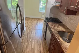 250 W Merrick Rd, Freeport, NY 11520 - Photo 16