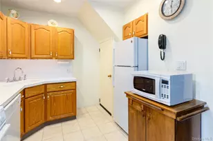 150-50 15th Dr, Whitestone, NY 11357 - Photo 4