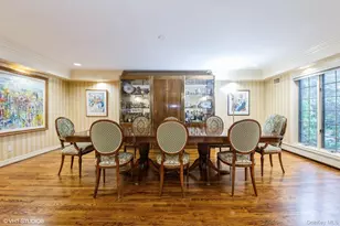 835 Barberry Ln, Woodmere, NY 11598 - Photo 2