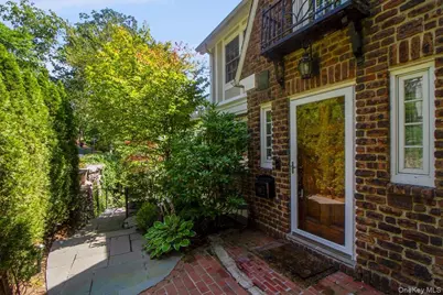 110 Edgemont Road, Scarsdale, NY 10583 - Photo 2