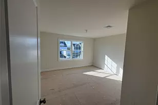 30 Dartmouth Dr, Poughkeepsie, NY 12603 - Photo 8