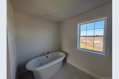 30 Dartmouth Drive, Poughkeepsie, NY 12603 - Photo 12