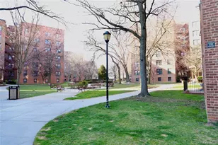 150-29 72nd Rd, Flushing, NY 11367 - Photo 14