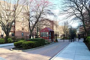 150-29 72nd Rd, Flushing, NY 11367 - Photo 22