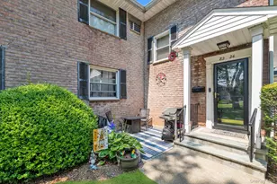 82-24 Langdale St, New Hyde Park, NY 11004 - Photo 12