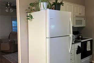 166 Ventry Ct, Ridge, NY 11961 - Photo 8