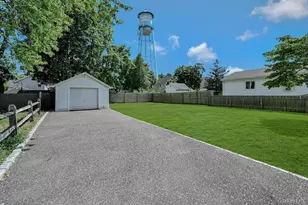 1031 West St, Riverhead, NY 11901 - Photo 6