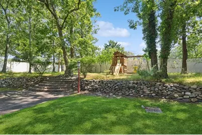 7 Mortimer Street, Westhampton Beach, NY 11978 - Photo 18