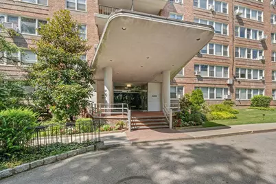 4525 Henry Hudson Parkway #609, Bronx, NY 10471 - Photo 2