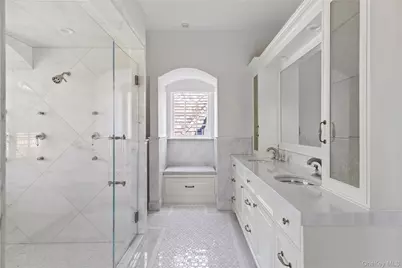 9 Hicks Lane, Sands Point, NY 11050 - Photo 30