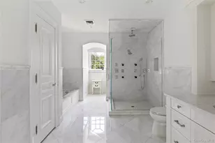 9 Hicks Ln, Sands Point, NY 11050 - Photo 34