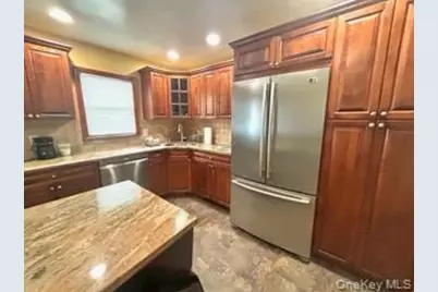 44 Jefferson Avenue, Lynbrook, NY 11563 - Photo 12