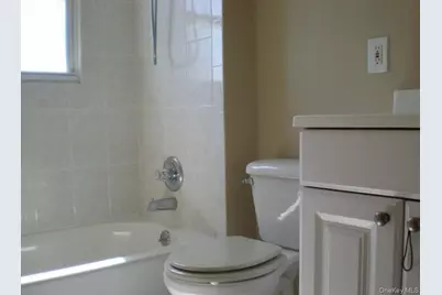 44 Jefferson Avenue, Lynbrook, NY 11563 - Photo 20