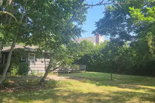 129 David Whites Ln, Southampton, NY 11968 - Photo 2