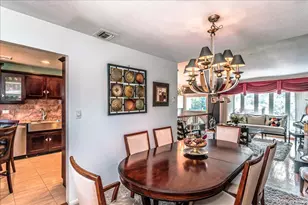 66 Rosalie Ct, East Meadow, NY 11554 - Photo 4