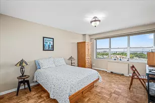 17-85 215th St, Bayside, NY 11360 - Photo 16