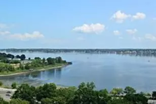 17-85 215th St, Bayside, NY 11360 - Photo 32