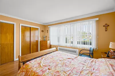 2436 Hempstead Lane, Wantagh, NY 11793 - Photo 20